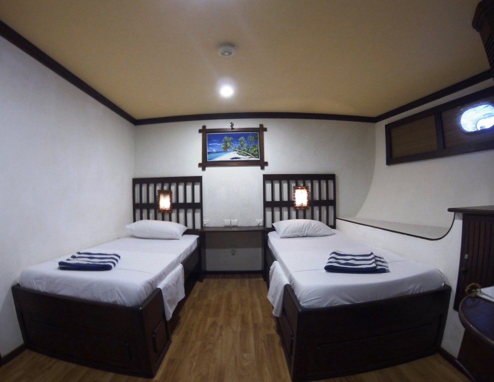 Motor Yacht Sachika standard room